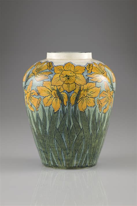 Newcomb Pottery Vase Smithsonian Institution