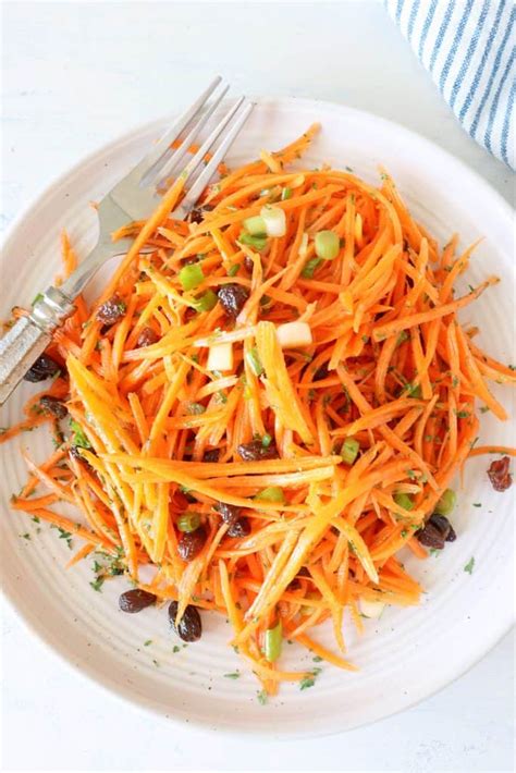 Carrot Salad - Crunchy Creamy Sweet