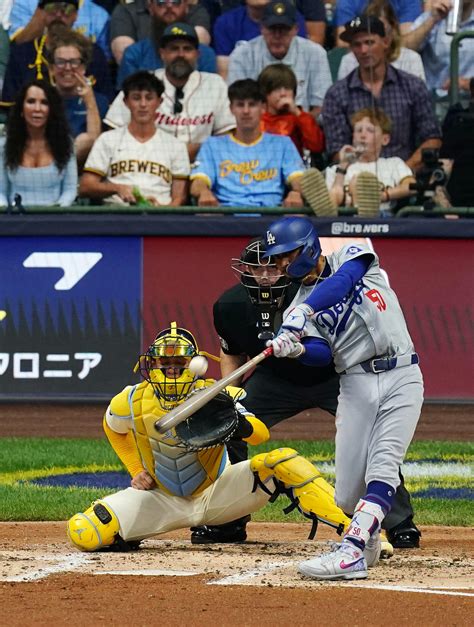 ドジャースのレジェンド左腕がついに今季初勝利 カーショーに「完璧だった」と称賛の声 Mlb写真ニュース 日刊スポーツ