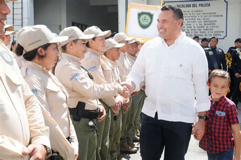 El Alcalde Ren N Barrera Reconoce La Labor De Las Y Los Polic As De