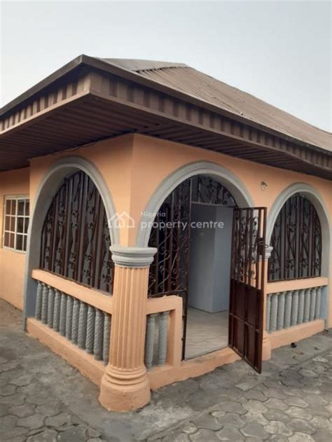 For Sale Exquisitely And Durably Built 4 Bedroom Detached Bungalow