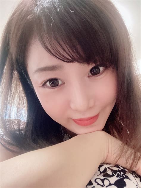 大島優香🎀🎀11月23日オフ会します´ ꒳ ` On Twitter おはようございます ´ ` 今日も暑さ対策しながら有意義な時間を過ごせますように そういえば