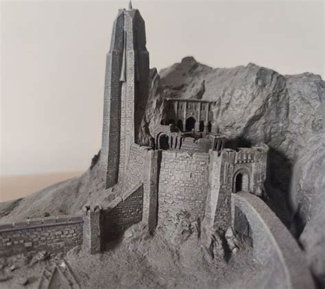 Lord Of The Rings Sideshow Collectibles Dioramas Helms Deep Gondor Argonath For Sale in ...