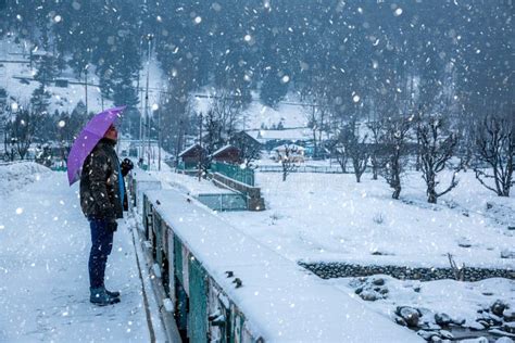 winter season gulmarg   town  hill station  popular tourist