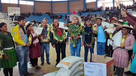 Abi Arce Entrega Viviendas Y Un Sistema De Agua Potable En El