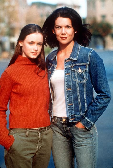 Gilmore Girls Lauren Graham And Alexis Bledel Share Their First Impressions Of Each Other