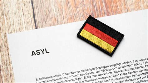 Unterstützung für Recht auf Asyl sinkt