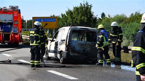 Wiesloch Walldorf Fotos Auto F Ngt Feuer Und Brennt V Llig Aus B