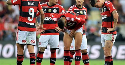 Atuações ENM Ninguém se salva em jogo muito mal do Flamengo veja notas