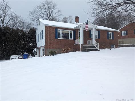 131 Circle Dr, Torrington, CT 06790 - See Est. Value, Schools & More