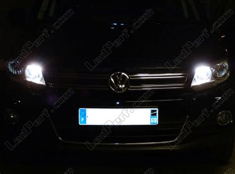 Xenon Effect H15 Bulbs Pack For Volkswagen Tiguan High Beam And Daytime