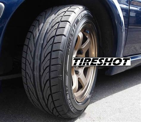 Dunlop Direzza DZ101 225 40R18 88W Ultra High Performance TireShot