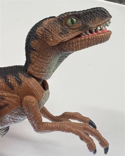 Mavin Vintage Kenner Jurassic Park Velociraptor Dino Strike 1993 Jaws