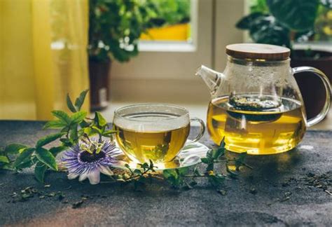 Infusiones para dormir mejor cinco bebidas naturales que te ayudarán a