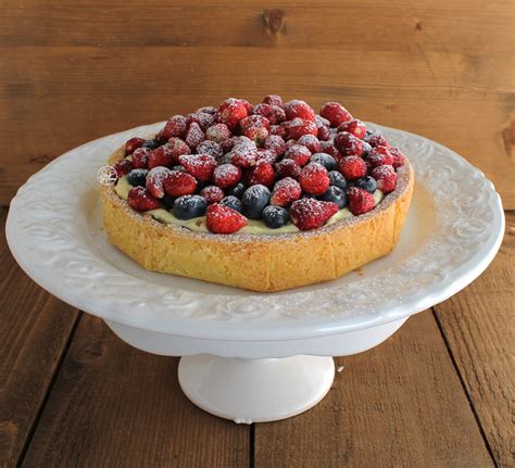 Crostata Con Crema E Frutti Di Bosco Senza Glutine Le Ricette Di Dolci It