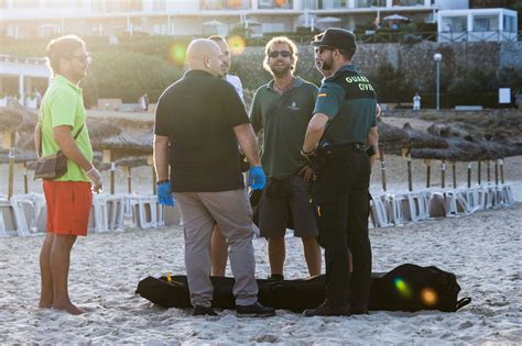 Fotos Sucesos Mallorca Un Rayo Mata A Dos Turistas En La Playa De