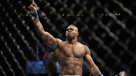 UFC: Heavyweight Division Making No Progress