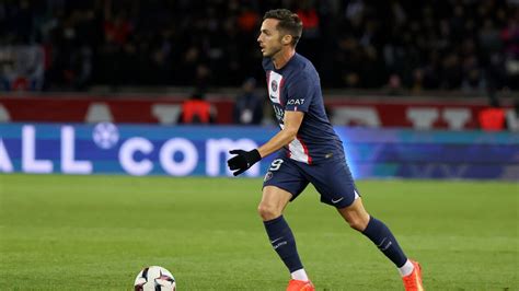 Mercato Pablo Sarabia nétait pas heureux au PSG Le Parisien