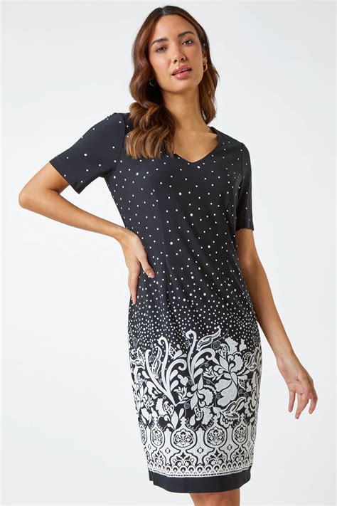 Roman Textured Border Print Shift Dress In Black Female