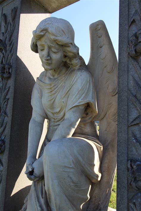 How bellevue memorial chapel handles unique cultural ceremonies 16