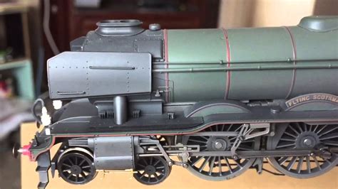 Hornby R3202 Flying Scotsman Review YouTube