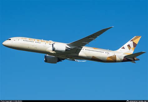 A6 BLU Etihad Airways Boeing 787 9 Dreamliner Photo By Aldo Bidini ID