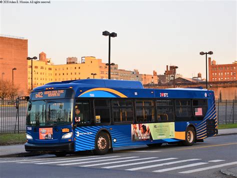 7550 2019 New Flyer Xcelsior XD 40 7550 165 Street And Li Flickr