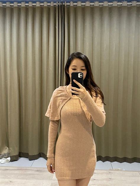 Knit Dress Wrna Nude Blush Fesyen Wanita Pakaian Wanita Gaun Rok