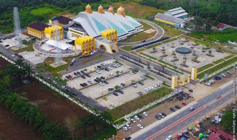 Indahnya Masjid Agung Dharmasraya Setelah Penataan Kawasan Diselesaikan