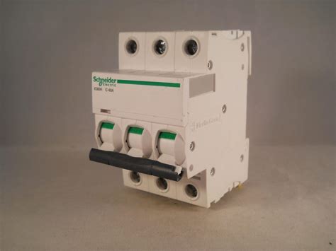 Schneider MCB 40 Acti9 IC60H Type C 40A Triple Pole 3 Phase