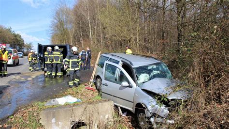 Parkplatz Kiliansblick Zwei Schwerverletzte nach Zusammenstoß