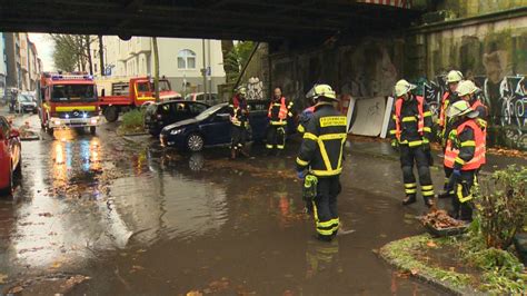 Unwetter Chaos In Dortmund Schwerer Unfall Auf A45 Straßen