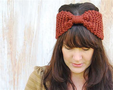 Ravelry: Easy Bow Headband pattern by Megan Nodecker