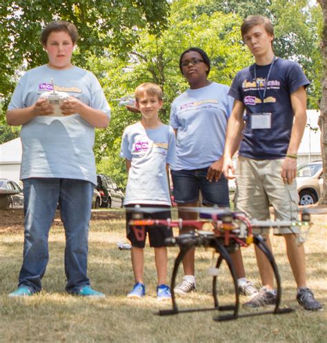 STEM Summer Camps Are a Game-Changer for 4th-7th Graders - Club SciKidz