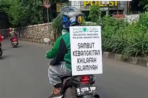 Viral Konvoi Motor Bawa Atribut Khilafah Bagikan Selebaran Itu Tulisannya