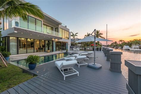 Sensational Contemporary Luxury Waterfront Home In Fort Lauderdale