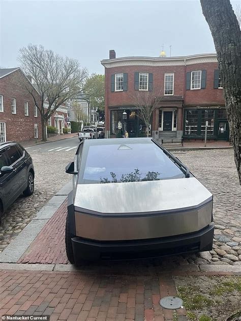 Cyberstuck Teslas Apocalypse Proof Cybertruck Has To Be Towed After