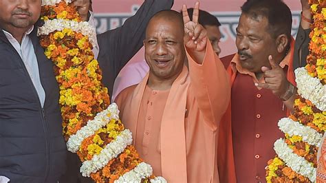 Bjp Plans Grand Swearing In Ceremony For Yogi Adityanath Details Here India Tv