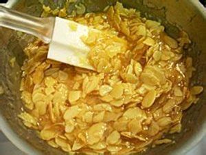 Almond Brittle Recipe – Almond Brittle Candy — Eatwell101