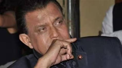 Mithun Chakraborty मिथुन चक्रवर्ती यांची प्रकृती खालावली कोलकातामधील रुग्णालयात दाखल Mithun