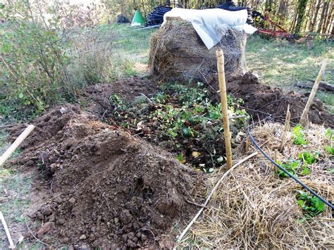 Permaculture R Aliser Une Butte Auto Fertile En Tapes