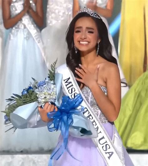 I Am Silenced” People Find Hidden Message In Noelia Voigts Miss Usa