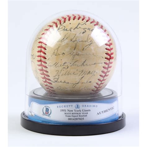 Giants Onl Baseball Team Signed By With Willie Mays Leo