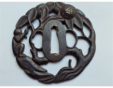 Tsuba Pour Sabre Japonais Katana En Fer Singe Japon Periode Edo