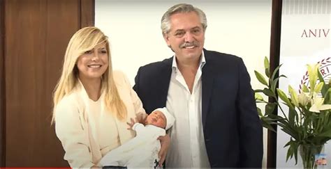 Alberto Fernández Y Fabiola Yáñez Presentaron A Francisco “goberné