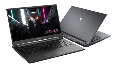 GIGABYTE第13世代Core i9とGeForce RTX 4080を搭載した 17 3型ゲーミングノートPCAORUS 17X