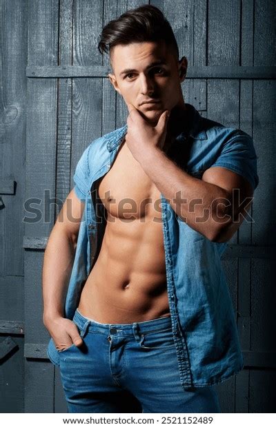 Sexy Male Naked Torso Strong Man Stock Photo 2521152489 Shutterstock