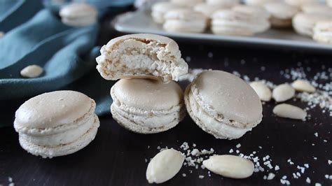 Macarons al caffè e cioccolato bianco YouTube