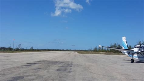 Britten Norman Islander Short Field Landing In Chub Cay Bahamas Youtube