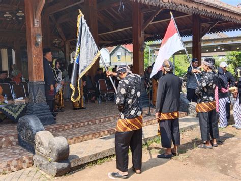 Kirab Budaya Dalam Rangka Sedekah Bumi Di Desa Bungo Kecamatan Wedung